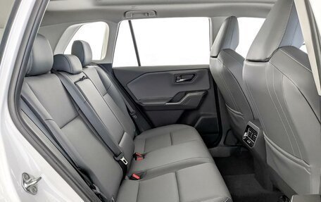 Toyota RAV4, 2025 год, 12 фотография