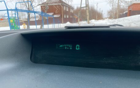 Toyota Opa I рестайлинг, 2001 год, 498 000 рублей, 37 фотография