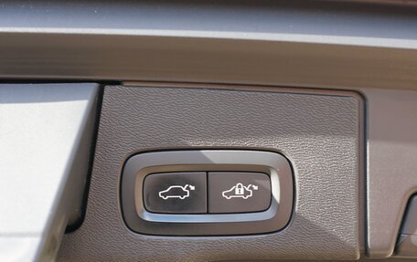 Volvo XC60 II, 2017 год, 3 150 000 рублей, 13 фотография