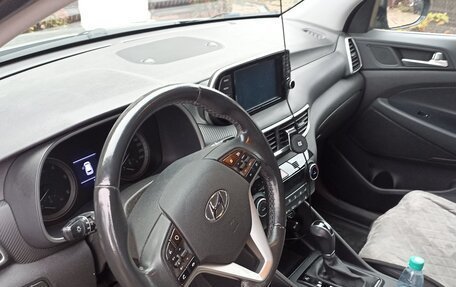 Hyundai Tucson III, 2019 год, 2 300 000 рублей, 3 фотография