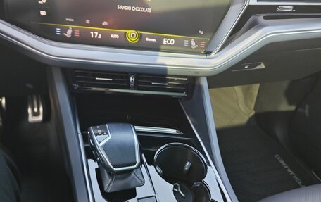 Volkswagen Touareg III, 2022 год, 9 200 000 рублей, 10 фотография