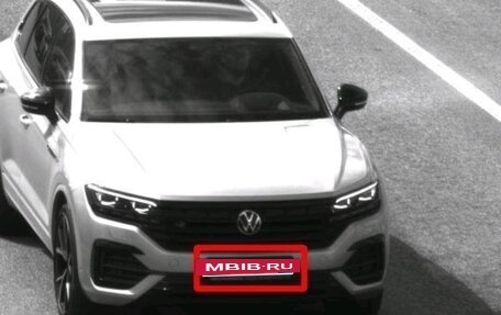 Volkswagen Touareg III, 2022 год, 9 200 000 рублей, 17 фотография