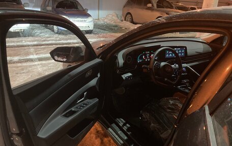 Hyundai Elantra, 2023 год, 2 290 000 рублей, 2 фотография