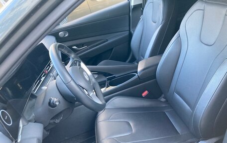 Hyundai Elantra, 2023 год, 2 290 000 рублей, 8 фотография