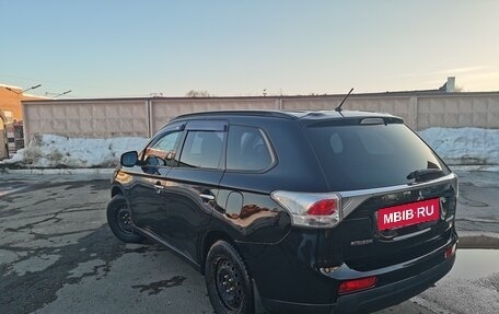 Mitsubishi Outlander III рестайлинг 3, 2012 год, 1 600 000 рублей, 6 фотография