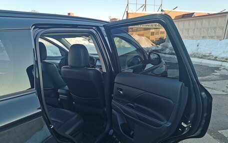 Mitsubishi Outlander III рестайлинг 3, 2012 год, 1 600 000 рублей, 15 фотография