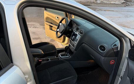 Ford Focus II рестайлинг, 2005 год, 560 000 рублей, 11 фотография