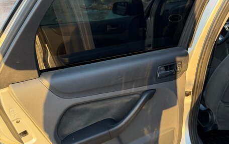 Ford Focus II рестайлинг, 2005 год, 560 000 рублей, 9 фотография