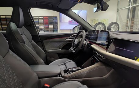 Audi Q5, 2026 год, 7 230 000 рублей, 13 фотография