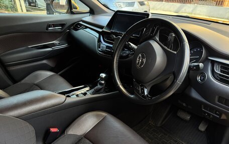 Toyota C-HR I рестайлинг, 2016 год, 2 026 000 рублей, 6 фотография