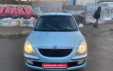 Daihatsu Sirion, 2002 год, 360 000 рублей, 2 фотография