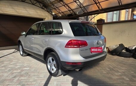 Volkswagen Touareg III, 2010 год, 2 220 000 рублей, 8 фотография