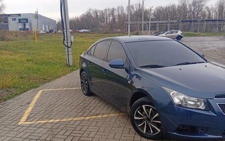 Chevrolet Cruze II, 2010 год, 560 000 рублей, 5 фотография