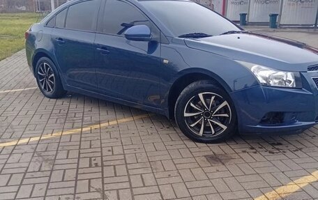 Chevrolet Cruze II, 2010 год, 560 000 рублей, 6 фотография