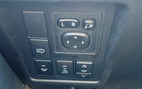 Toyota Land Cruiser Prado 150 рестайлинг 2, 2013 год, 3 000 000 рублей, 8 фотография