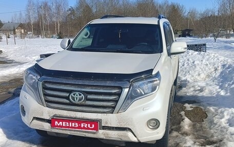 Toyota Land Cruiser Prado 150 рестайлинг 2, 2013 год, 3 000 000 рублей, 2 фотография