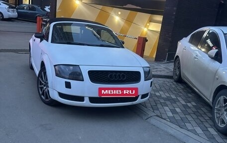 Audi TT, 2001 год, 1 350 000 рублей, 13 фотография