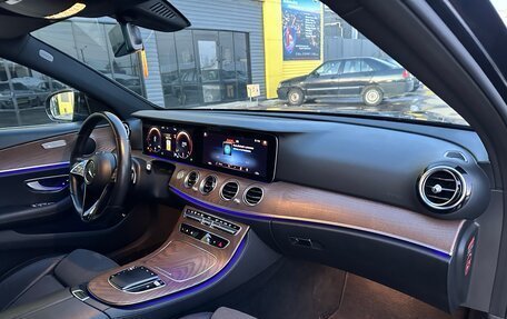 Mercedes-Benz E-Класс, 2020 год, 3 690 000 рублей, 24 фотография