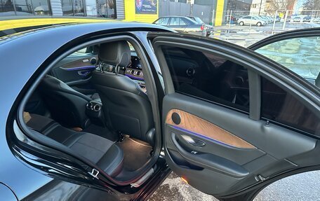 Mercedes-Benz E-Класс, 2020 год, 3 690 000 рублей, 25 фотография