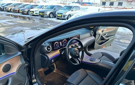 Mercedes-Benz E-Класс, 2020 год, 3 690 000 рублей, 30 фотография