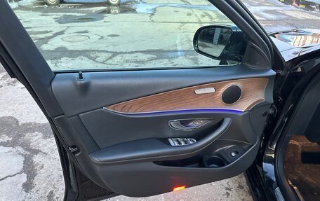 Mercedes-Benz E-Класс, 2020 год, 3 690 000 рублей, 28 фотография