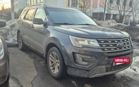 Ford Explorer VI, 2016 год, 1 925 000 рублей, 2 фотография