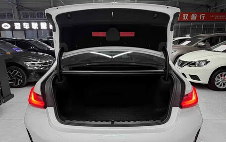 BMW 3 серия, 2023 год, 3 500 888 рублей, 17 фотография