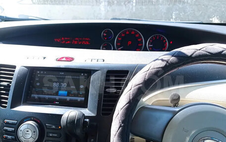 Mazda Biante, 2010 год, 1 100 000 рублей, 5 фотография