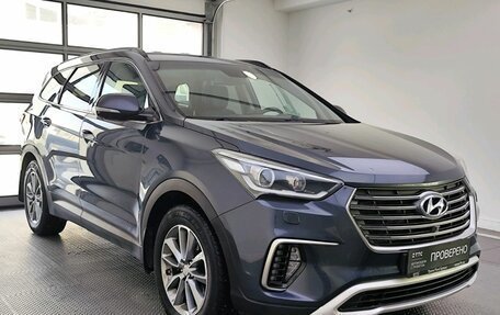 Hyundai Santa Fe III рестайлинг, 2017 год, 2 299 000 рублей, 3 фотография