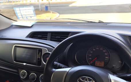 Toyota Vitz, 2012 год, 730 000 рублей, 6 фотография