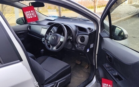 Toyota Vitz, 2012 год, 730 000 рублей, 8 фотография