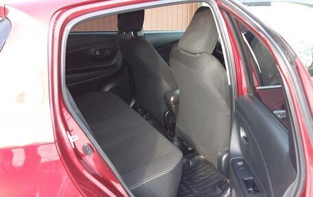 Toyota Vitz, 2016 год, 885 000 рублей, 5 фотография