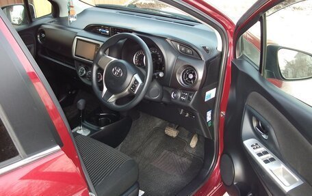 Toyota Vitz, 2016 год, 885 000 рублей, 6 фотография