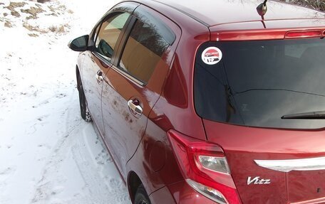 Toyota Vitz, 2016 год, 885 000 рублей, 3 фотография