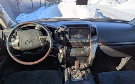 Toyota Land Cruiser 200, 2011 год, 2 800 000 рублей, 9 фотография