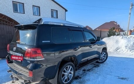 Toyota Land Cruiser 200, 2011 год, 2 800 000 рублей, 4 фотография