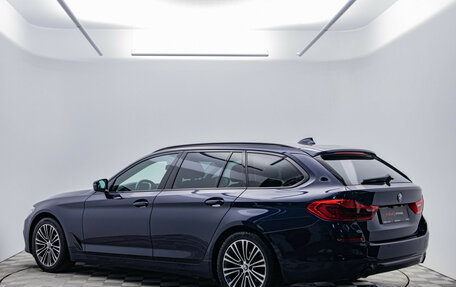 BMW 5 серия, 2019 год, 3 280 000 рублей, 3 фотография