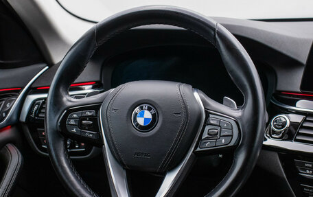 BMW 5 серия, 2019 год, 3 280 000 рублей, 15 фотография