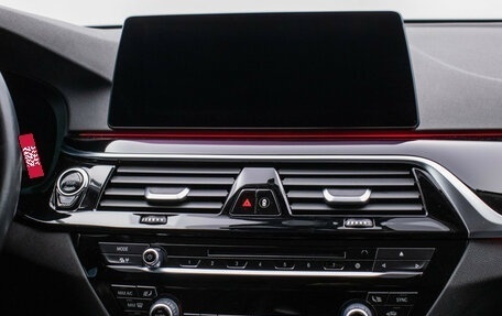 BMW 5 серия, 2019 год, 3 280 000 рублей, 14 фотография