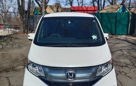 Honda Stepwgn IV, 2016 год, 1 600 000 рублей, 2 фотография