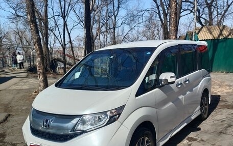 Honda Stepwgn IV, 2016 год, 1 600 000 рублей, 3 фотография