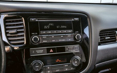 Mitsubishi Outlander III рестайлинг 3, 2018 год, 2 170 000 рублей, 12 фотография