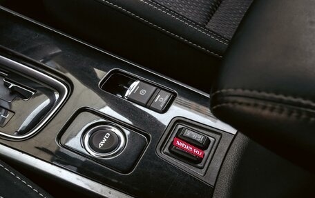 Mitsubishi Outlander III рестайлинг 3, 2018 год, 2 170 000 рублей, 13 фотография