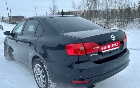 Volkswagen Jetta VI, 2013 год, 1 050 000 рублей, 4 фотография