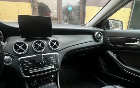 Mercedes-Benz GLA, 2018 год, 2 050 000 рублей, 6 фотография