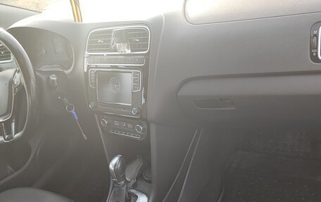 Volkswagen Polo VI (EU Market), 2017 год, 1 100 000 рублей, 7 фотография