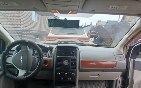 Chrysler Town & Country V рестайлинг, 2007 год, 1 250 000 рублей, 9 фотография