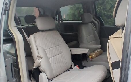 Chrysler Town & Country V рестайлинг, 2007 год, 1 250 000 рублей, 7 фотография