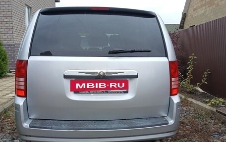 Chrysler Town & Country V рестайлинг, 2007 год, 1 250 000 рублей, 5 фотография