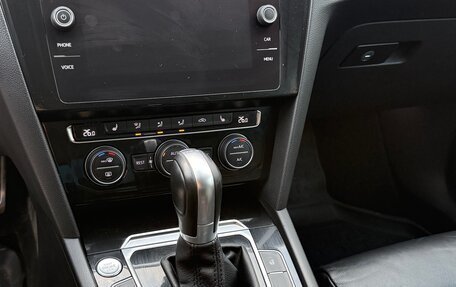 Volkswagen Passat B8 рестайлинг, 2019 год, 2 160 000 рублей, 10 фотография